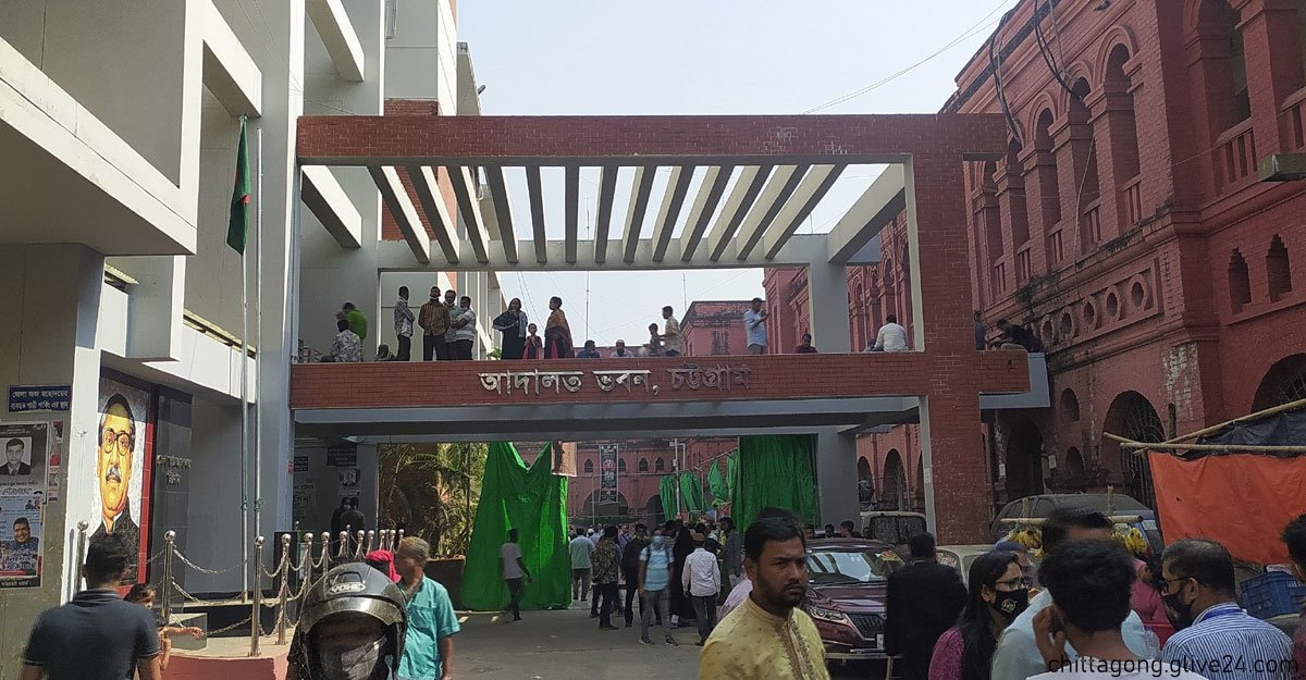 আইনজীবী কারাগারে স্ত্রীর যৌতুকের মামলায়